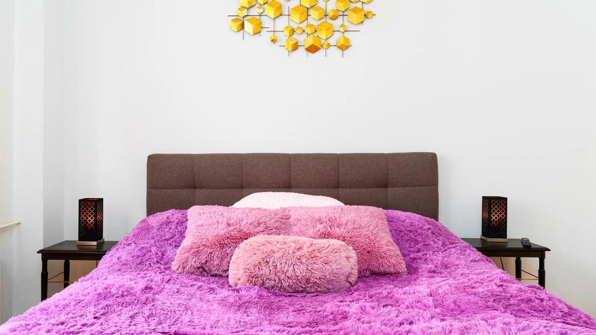 Daire Brilliant Deluxe Suite Prag